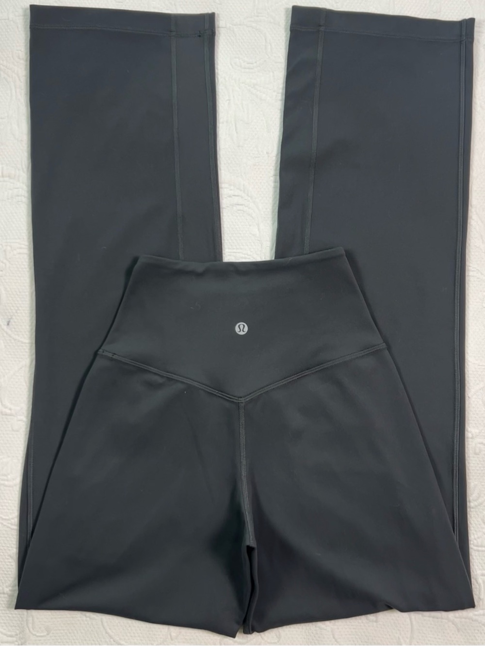 lululemon align wide leg leggings in grey color size 0